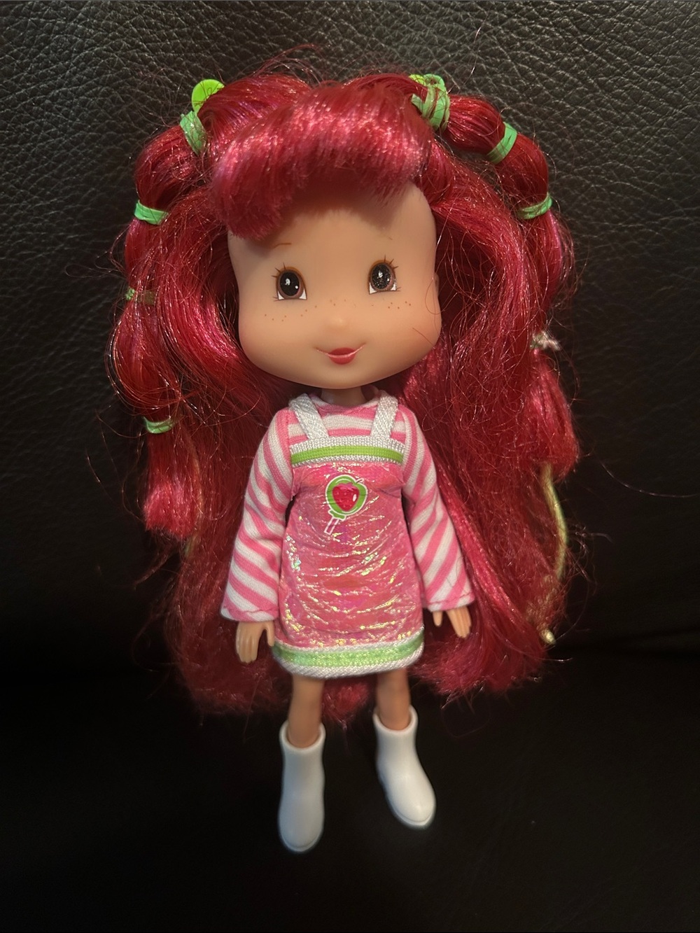 Strawberry Shortcake Candy Pops doll